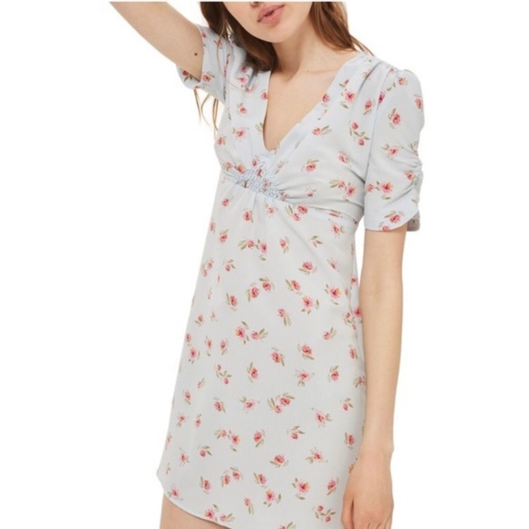 Topshop Dresses & Skirts - Topshop Ditsy Floral Tea Dress Size US 8 NWT